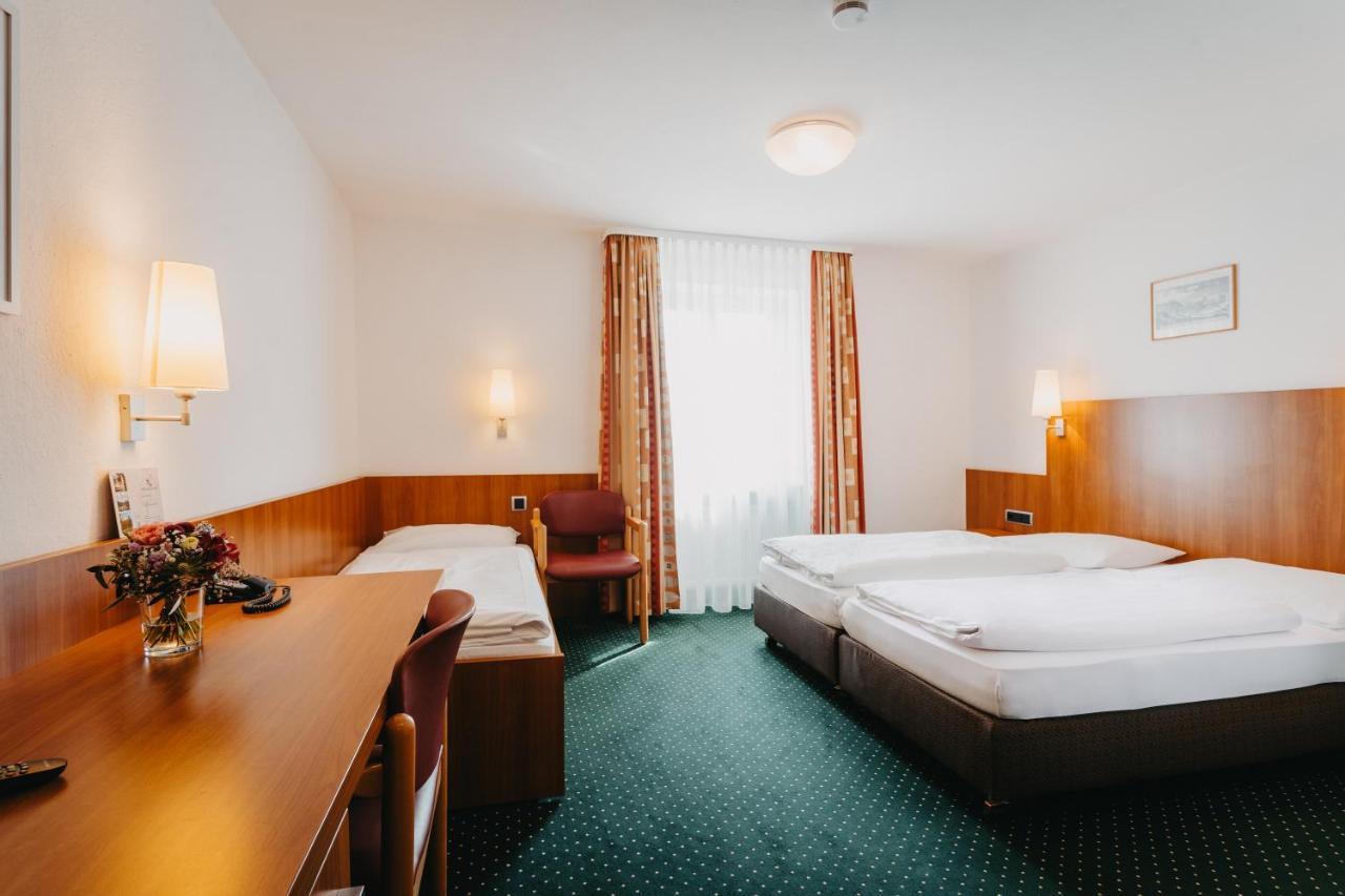 Hirschenwirt Hotel Eichstätt Екстериор снимка