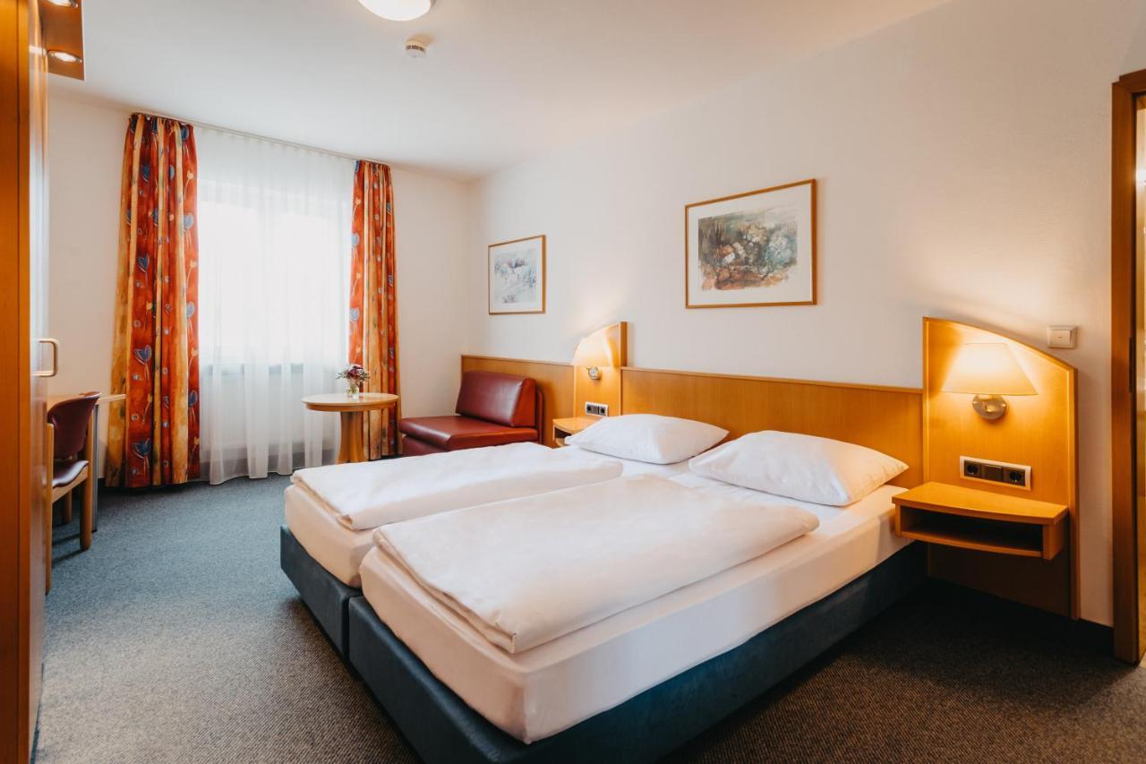 Hirschenwirt Hotel Eichstätt Екстериор снимка