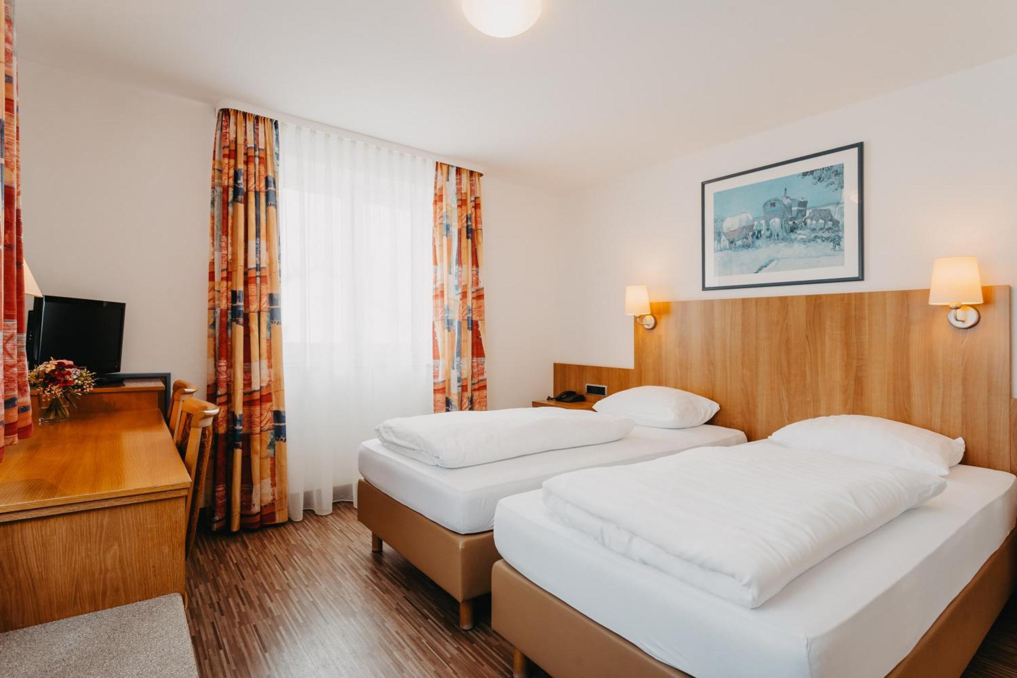 Hirschenwirt Hotel Eichstätt Екстериор снимка