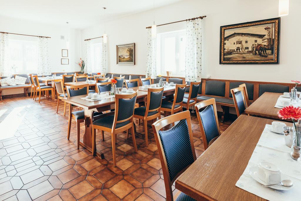 Hirschenwirt Hotel Eichstätt Екстериор снимка